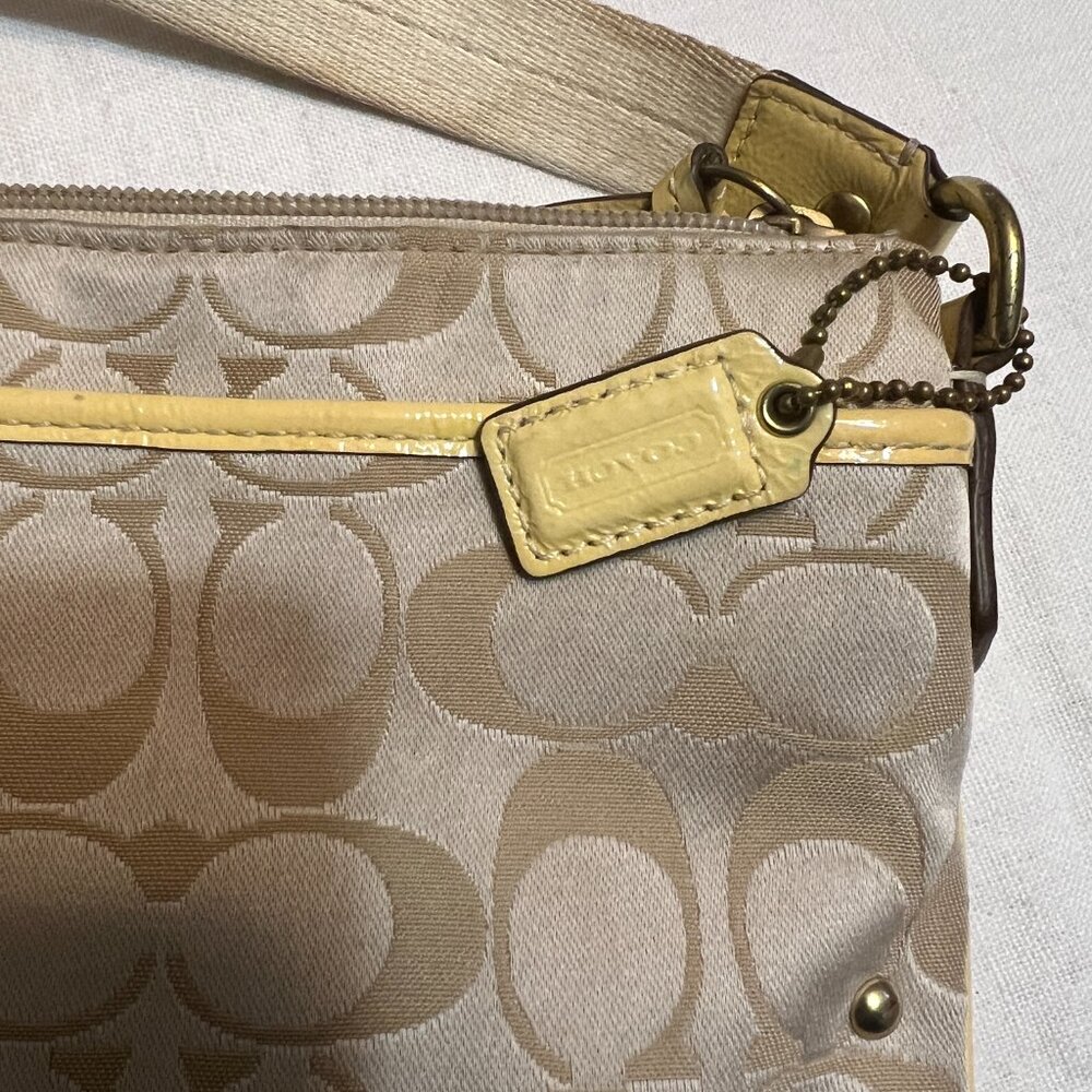Coach Crossbody Bag Khaki Signature C Canvas Yellow Trim Floral Applique - Picture 6 of 8